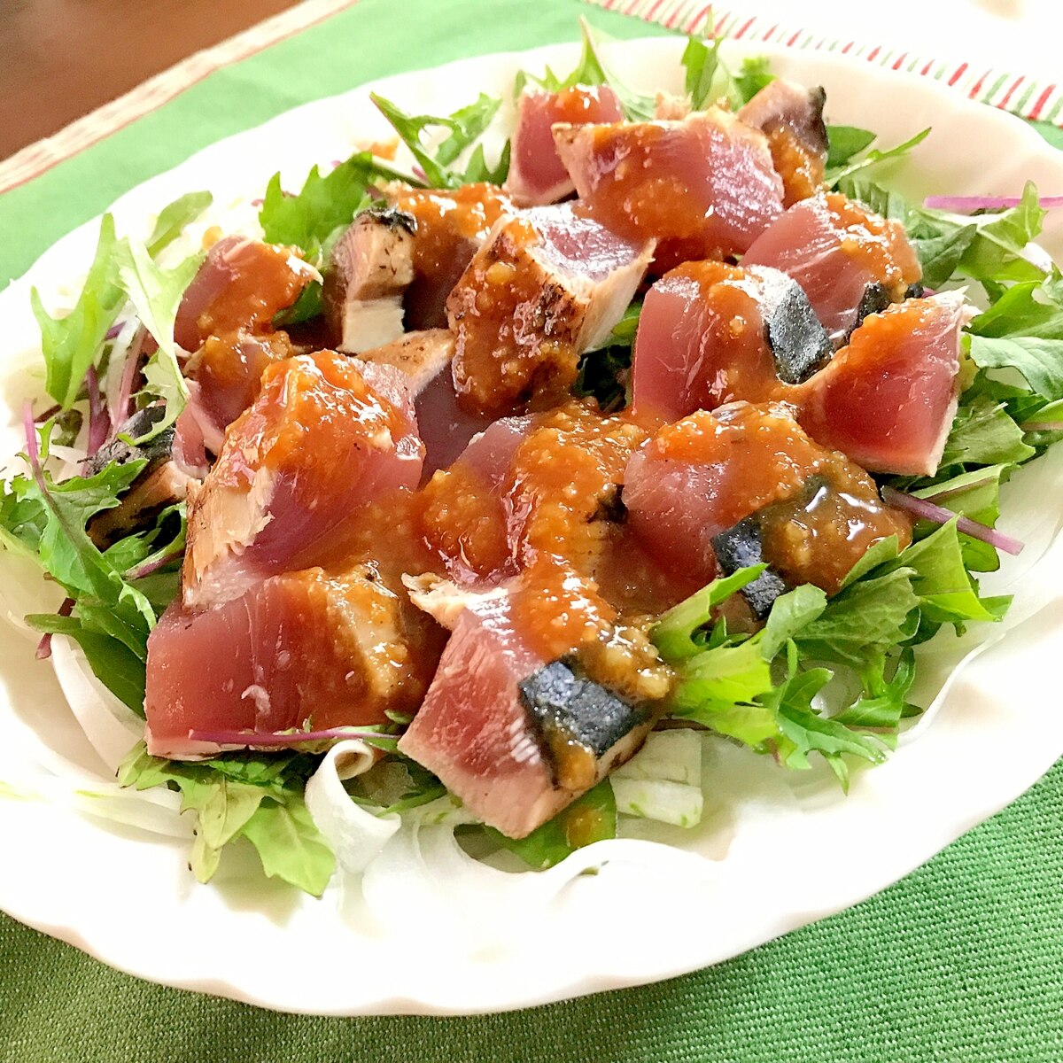 新玉ねぎと鰹のタタキ にんにく醤油 レシピ 作り方 By かえるかえる38 楽天レシピ 新玉ねぎと鰹のタタキ にんにく醤油 レシピ 作り方 By かえるかえる38 楽天レシピ